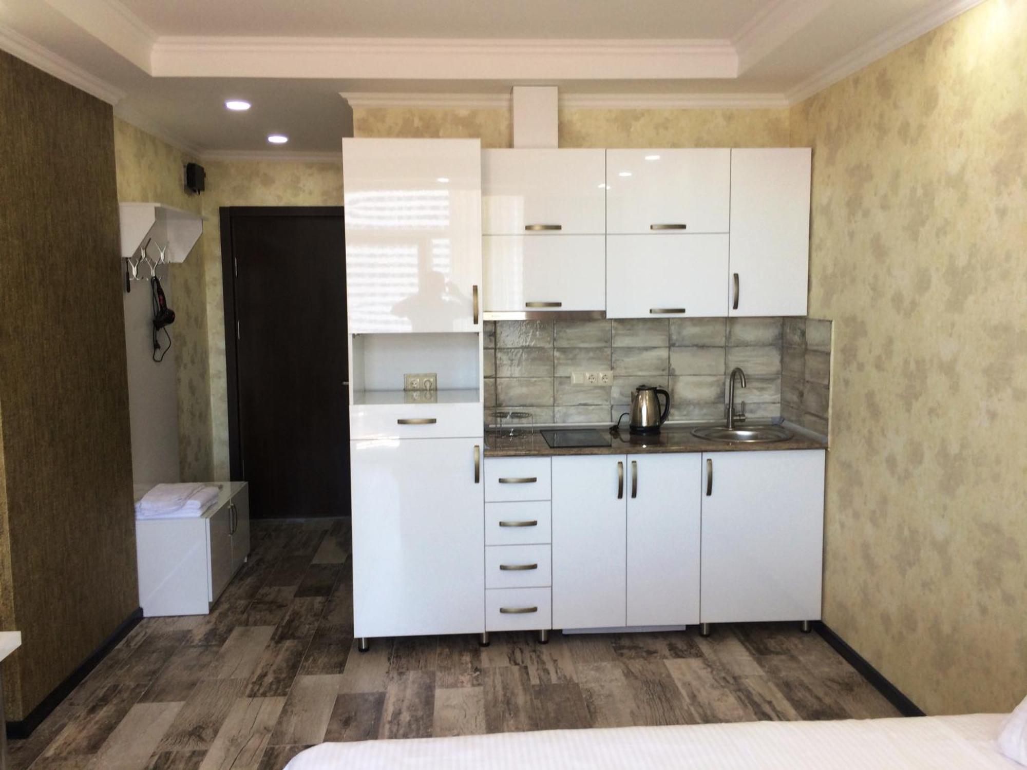 Selfie Apartment Батуми Екстериор снимка