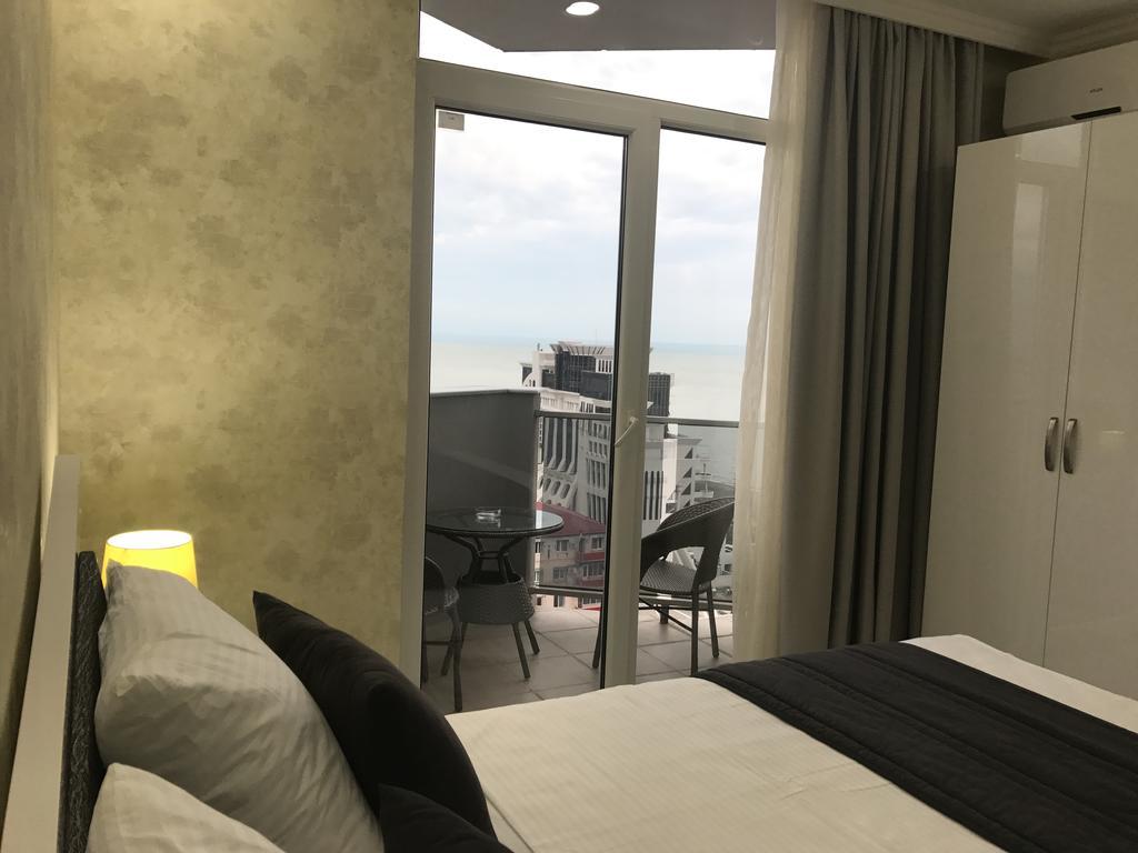 Selfie Apartment Батуми Екстериор снимка
