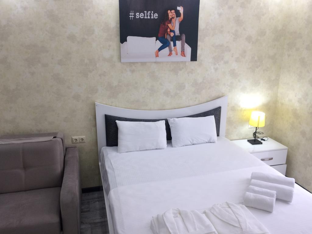 Selfie Apartment Батуми Екстериор снимка